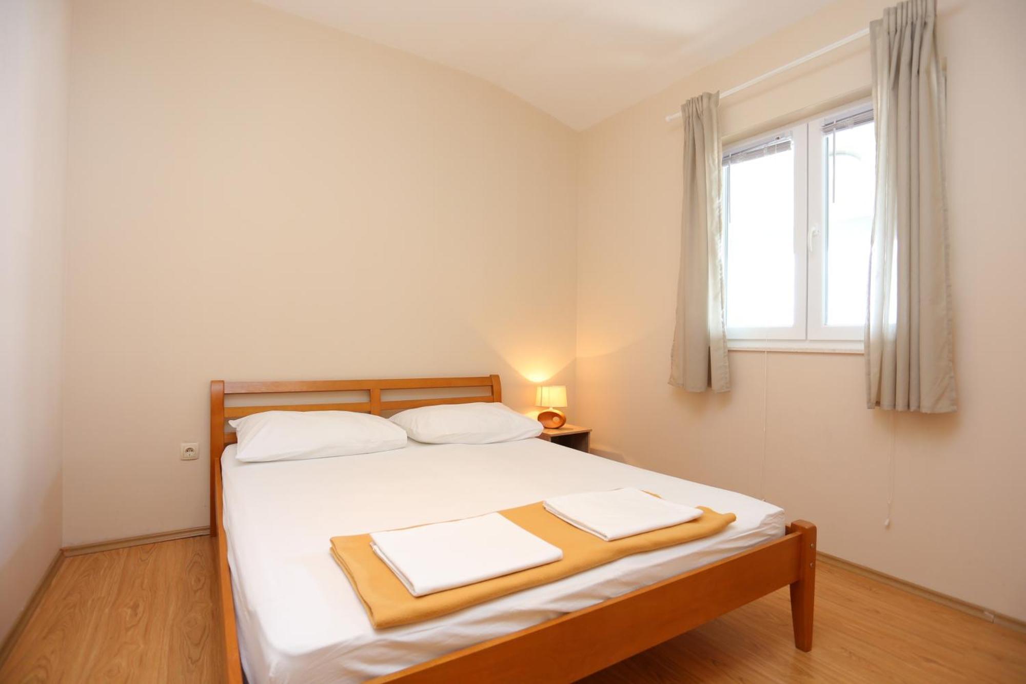 Apartments By The Sea Nemira, Omis - 17039 Tice Habitación foto