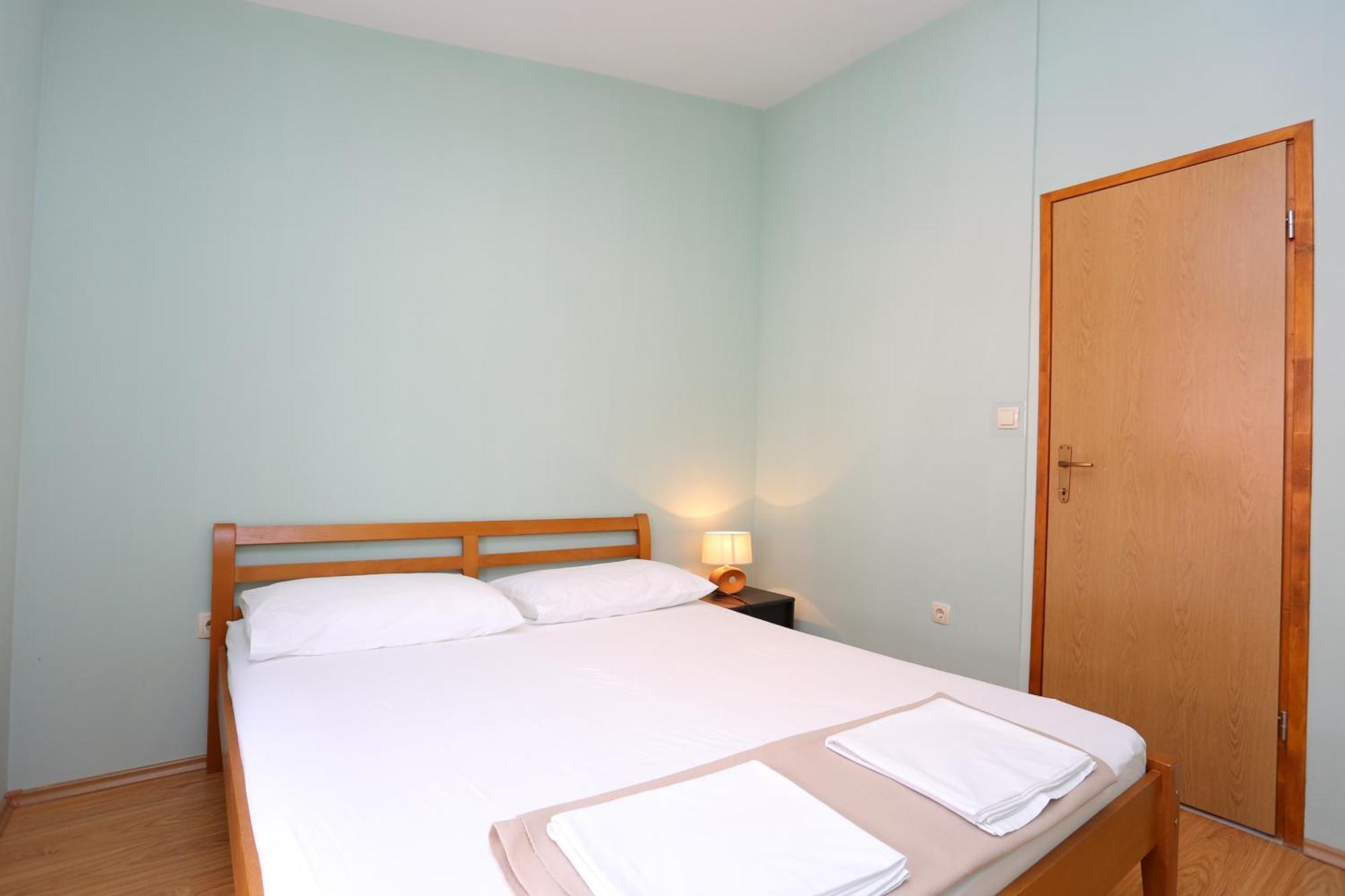 Apartments By The Sea Nemira, Omis - 17039 Tice Habitación foto